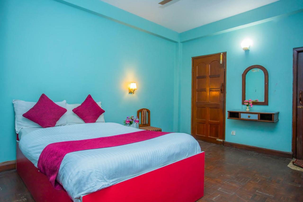 Spot On 445 New Hotel Natureland Pokhara Exterior photo